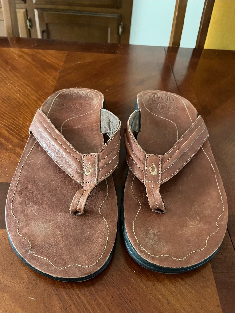 OluKai Moko Men’s Leather Sandals Flip Flops - Brown - Size US 15 / EU 48